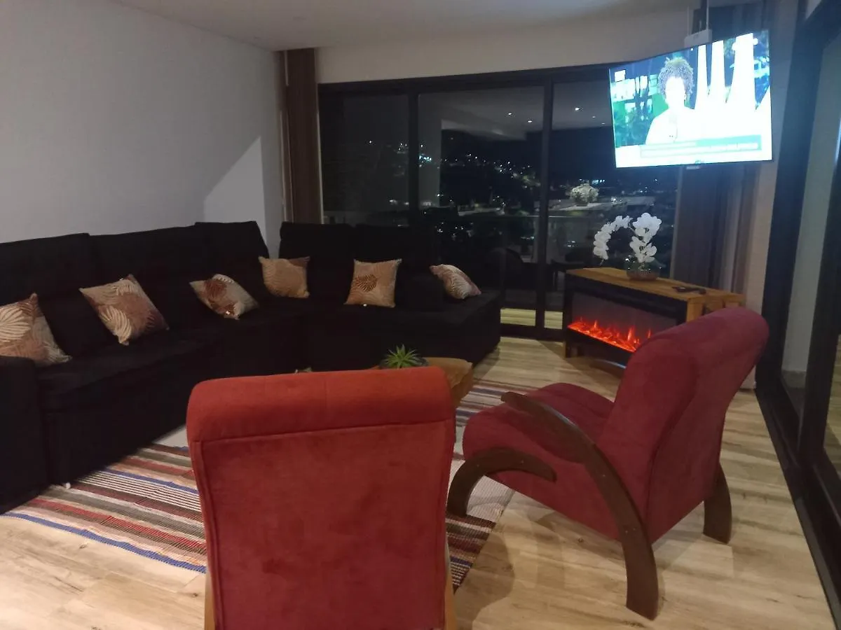 Casa Em Campos Do Jordao Com Bela Vista Villa