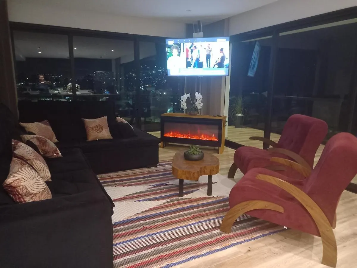 Casa Em Campos Do Jordao Com Bela Vista Villa